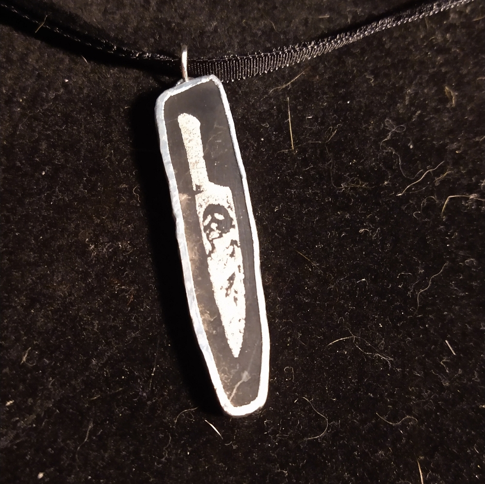 Marble engraved Michael Meyers knife choker
